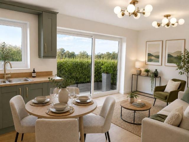 Flat for sale in Stonehouse, Stroud