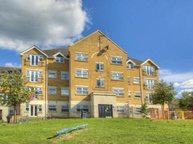 Flat for sale in London Borough of Brent, Greater London