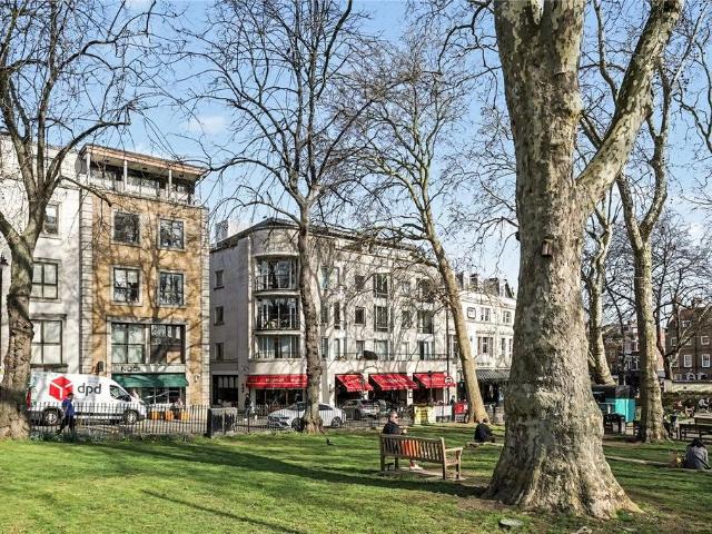 Flat for sale in Islington, Greater London