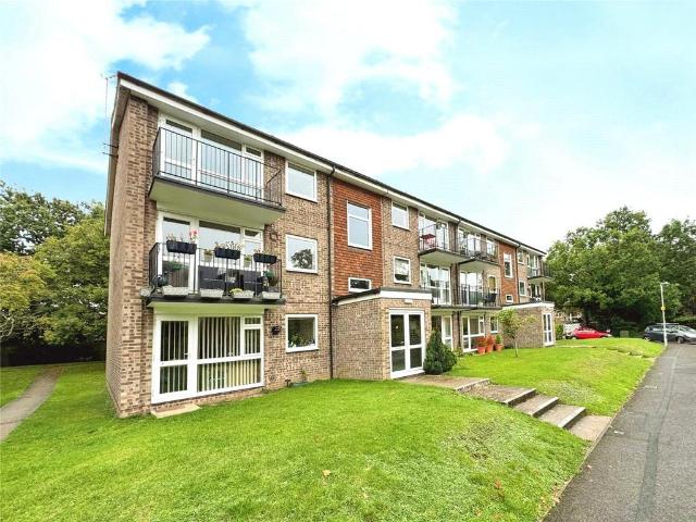 Flat for sale in Reading