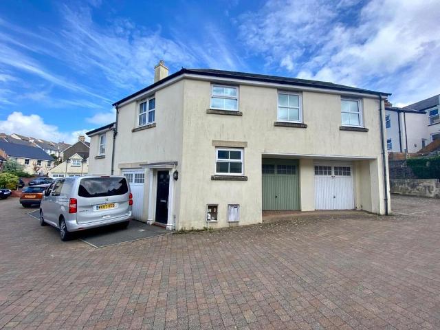 Flat for sale in Brandis Corner, Devon