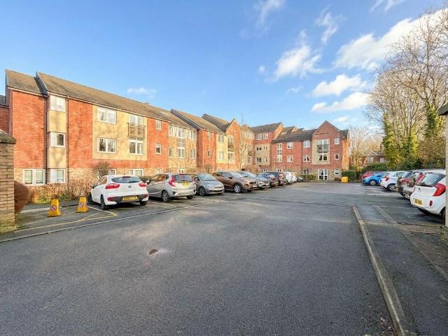 Flat for sale in Cheetham Fold, Greenheys