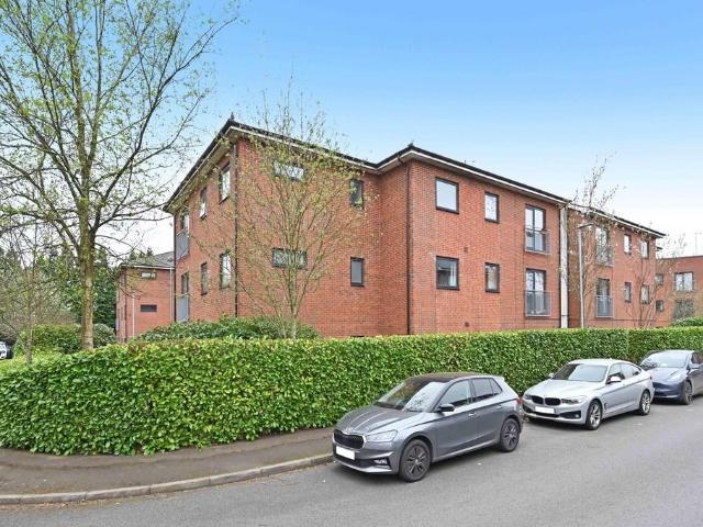 Flat for sale in Stoke, Stoke-on-Trent