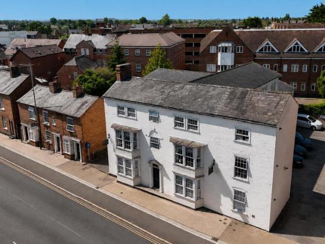 Flat for sale in Stratford-upon-Avon, Alderminster