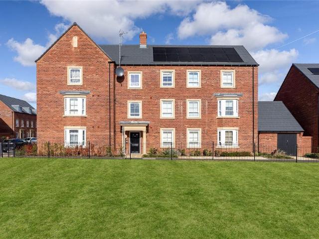 Flat for sale in Great Denham, Bedford