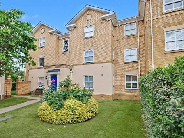 Flat for sale in Moulsham, Chelmsford