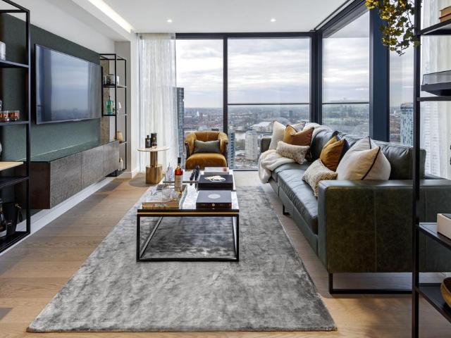 Flat for sale in Isle Of Dogs, Isle Of Man