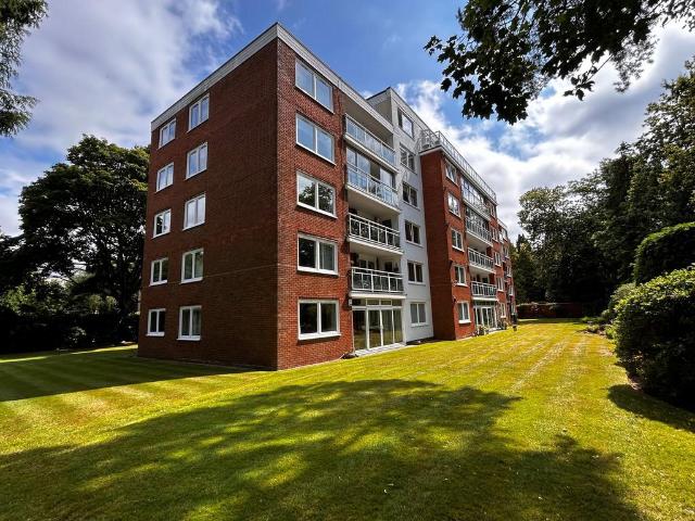Flat for sale in Branksome Park, Poole