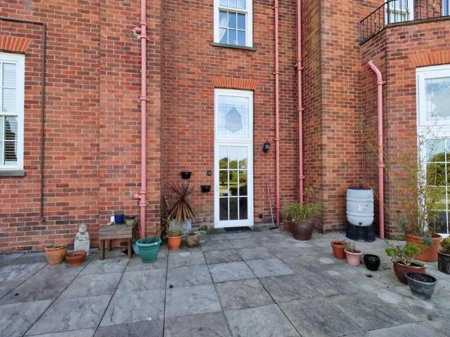 Flat for sale in Hunmanby