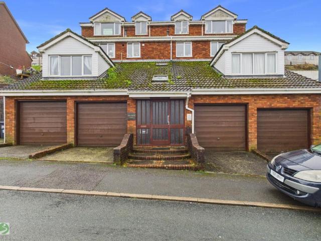 Flat for sale in Plaidy, Looe