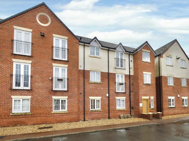 Flat for sale in Auckley, South Yorkshire