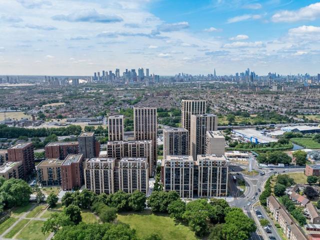 Flat for sale in Greater London