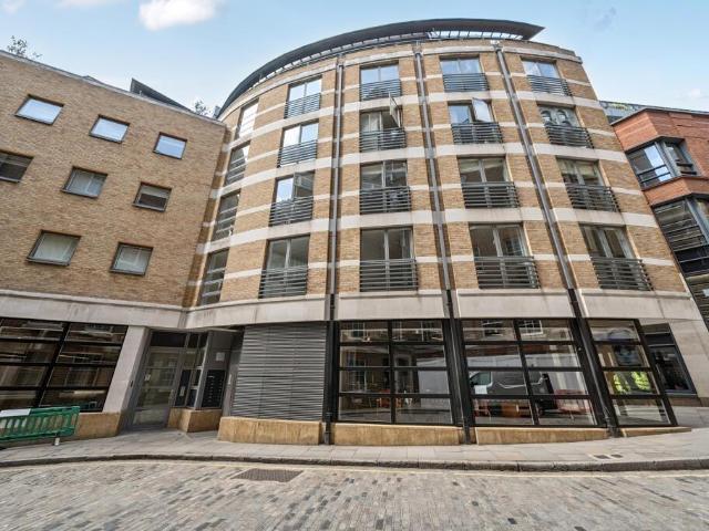 Flat for sale in Blackfriars, Lyons