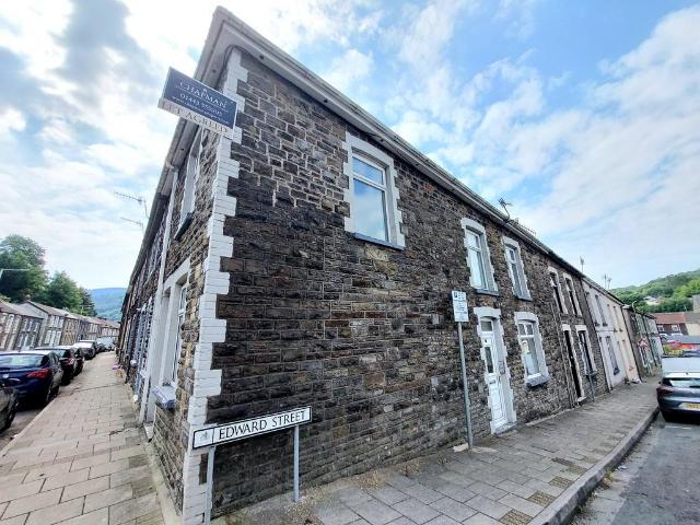 Flat for sale in Porth, Wales