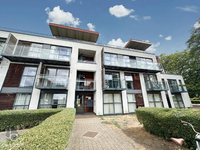 Flat for sale in Fordham Heath, Essex