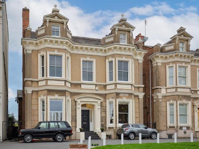 Flat for sale in Milverton, Green Close