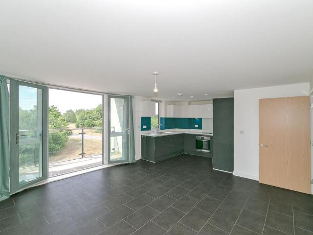 Flat for sale in Monkston Park, Milton Keynes