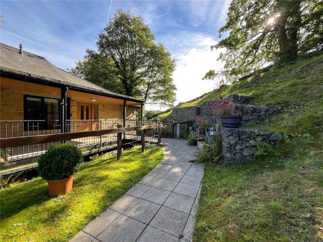 Flat for sale in Wall Hill, Oldham