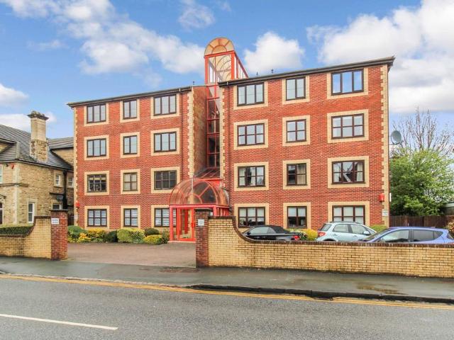 Flat for sale in Rodbourne, Swindon