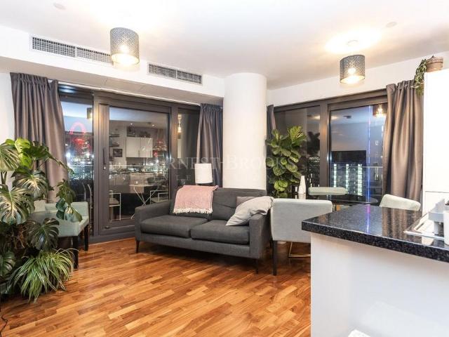 Flat for sale in Stratford Marsh, Greater London