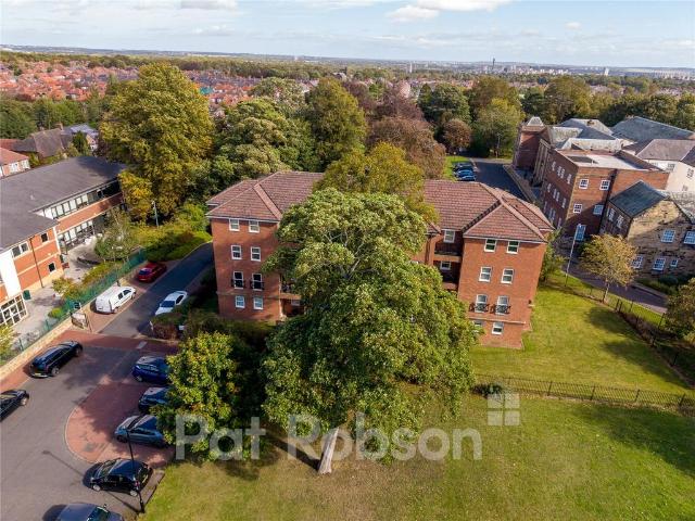 Flat for sale in Cowgate, Fenham