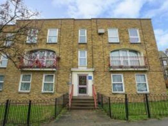 Flat for sale in East Cliff, Thanet