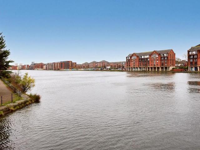 Flat for sale in Newtown, Falcon Lodge