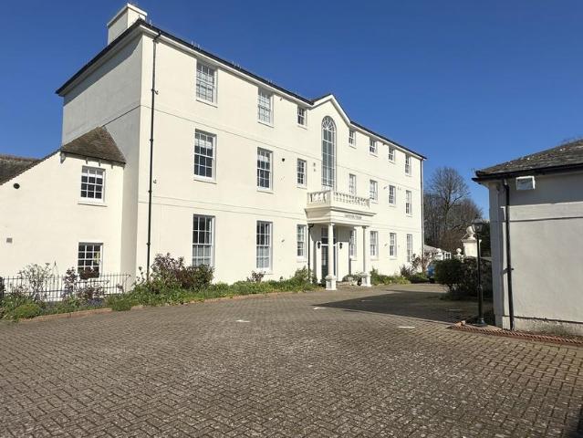 Flat for sale in Upper Walmer, Ash