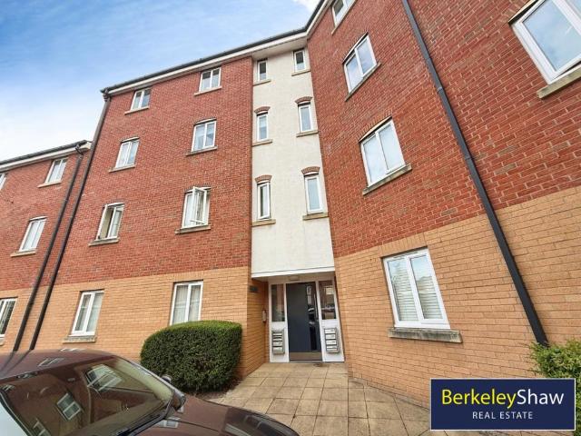 Flat for sale in Calderstones