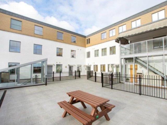 Flat for sale in Welling, Greater London