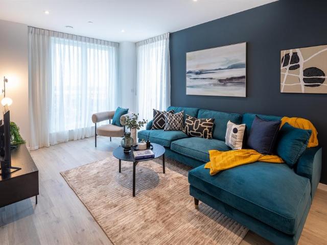 Flat for sale in Upper Edmonton, Greater London