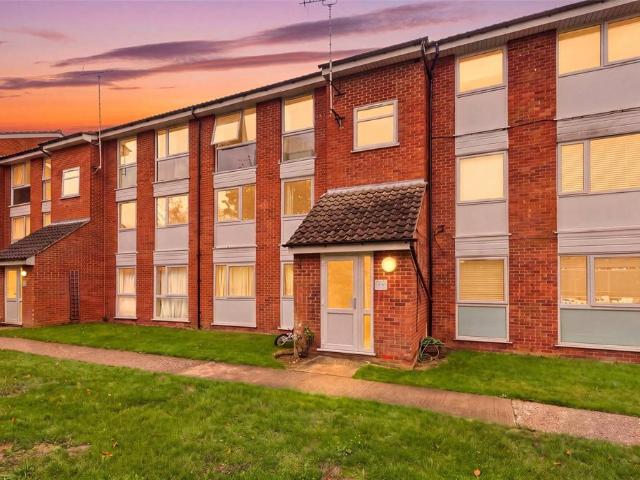 Flat for sale in North Springfield, Chelmsford