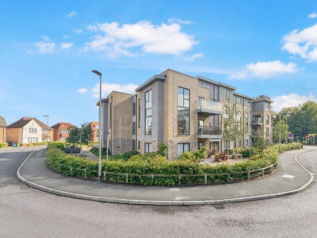 Flat for sale in Arrington, Cambridgeshire