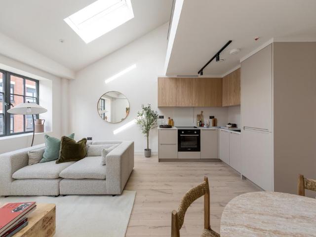 Flat for sale in Bethnal Green, Greater London