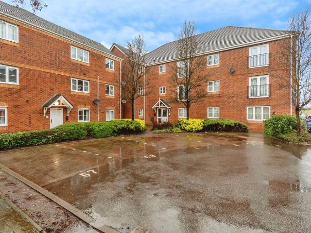 Flat for sale in Darlaston, Walsall
