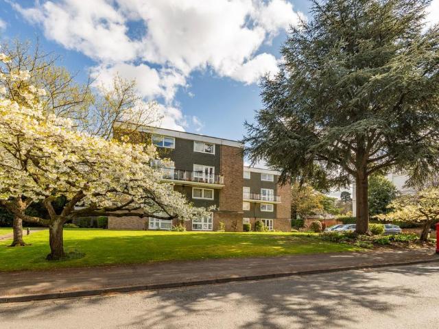 Flat for sale in Ewens Farm, Golden Valley