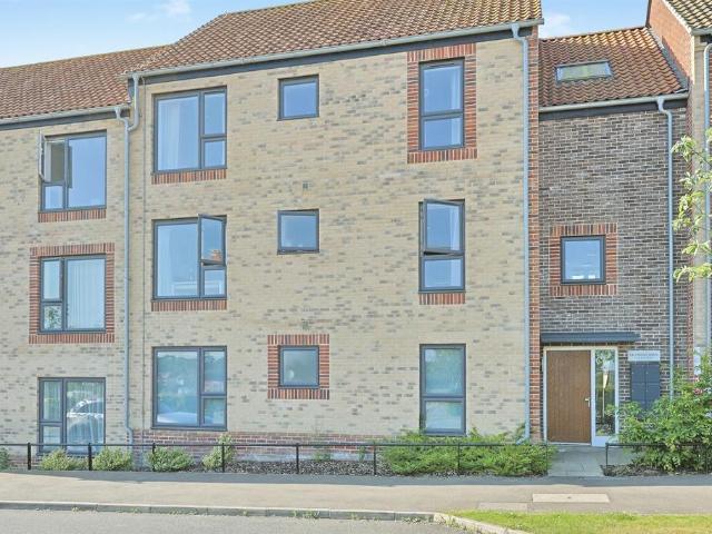 Flat for sale in Burgh St Peter, Norfolk