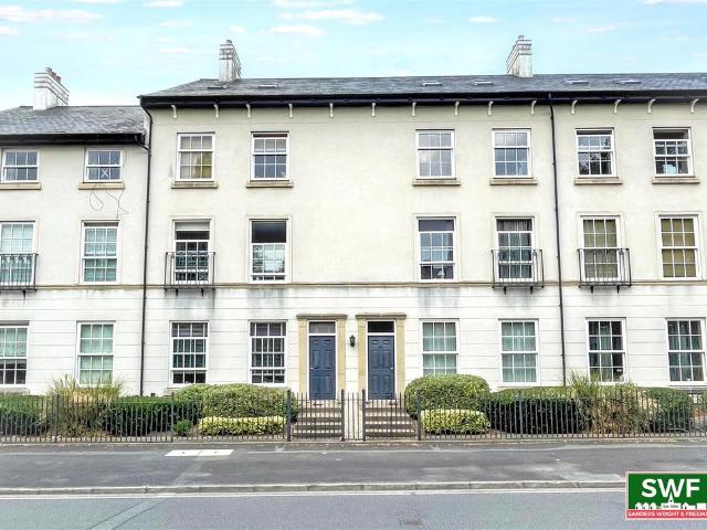 Flat for sale in West Midlands