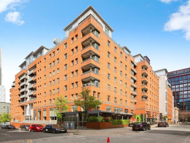 Flat for sale in City Centre, Georgia