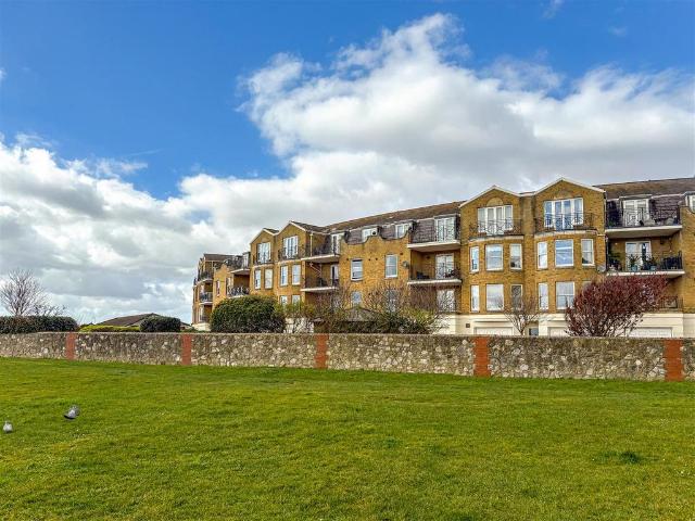 Flat for sale in Clapham, West Sussex