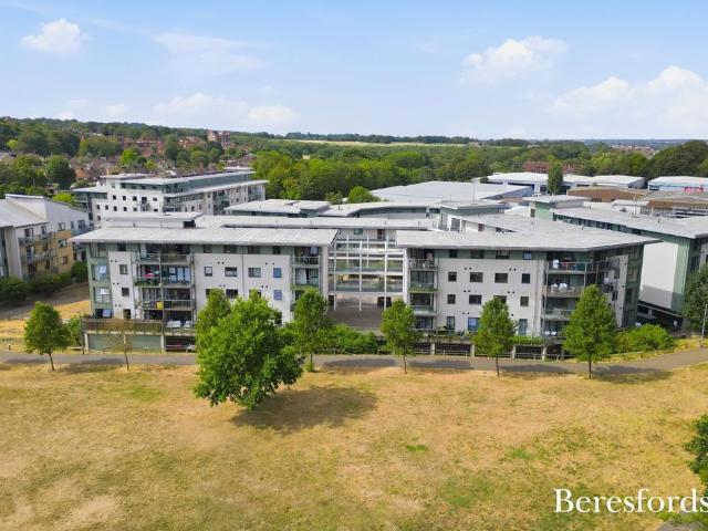 Flat for sale in Navestock Side, Essex
