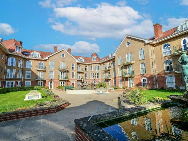 Flat for sale in Comers, Norfolk