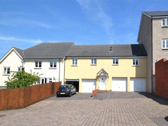 Flat for sale in Brandis Corner, Devon