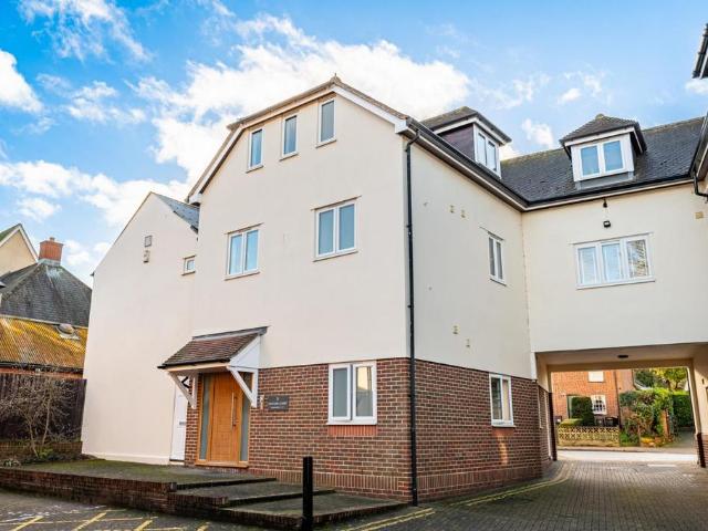 Flat for sale in Great Dunmow, Uttlesford