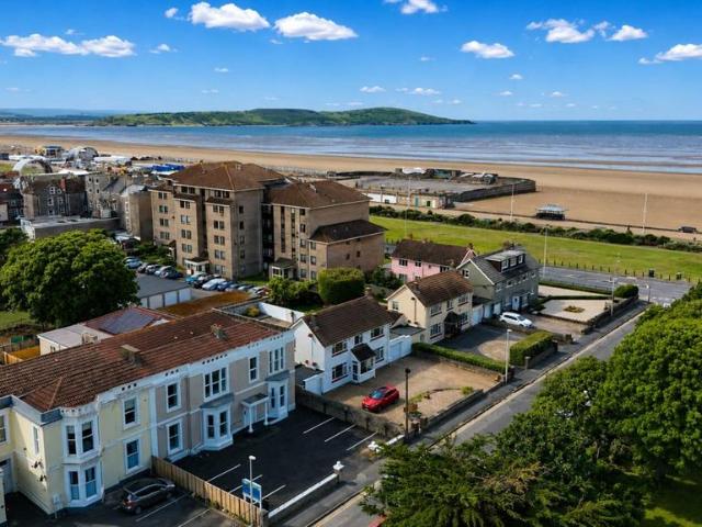 Flat for sale in Weston-super-mare, North Somerset