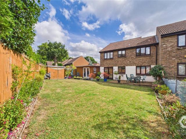 Flat for sale in Northgate, Glynde