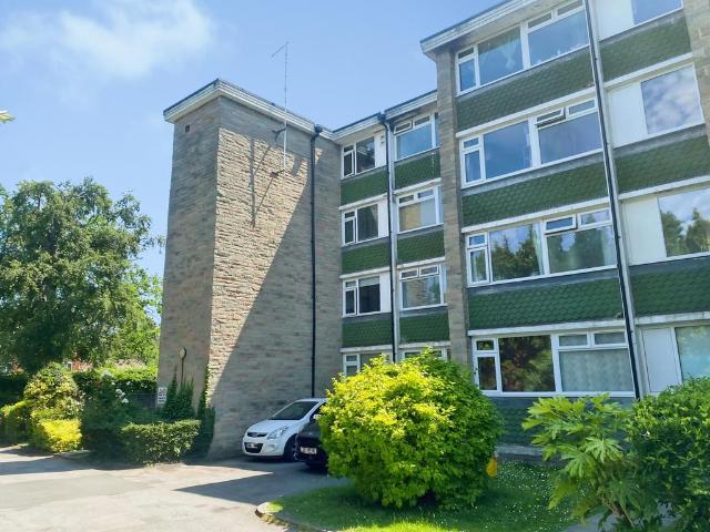 Flat for sale in Wokingham