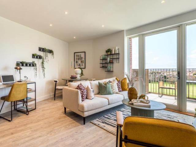 Flat for sale in London Borough of Hounslow, Heston