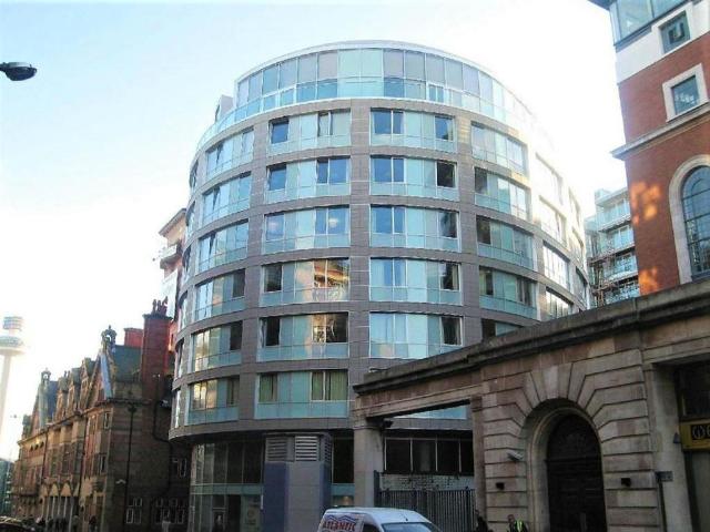 Flat for sale in Calderstones