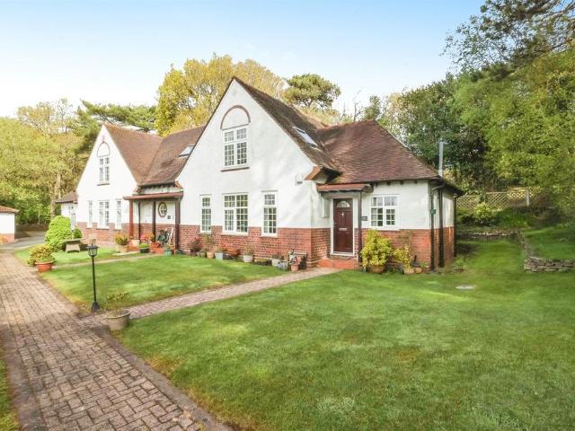 Flat for sale in Romsley CP, Bromsgrove